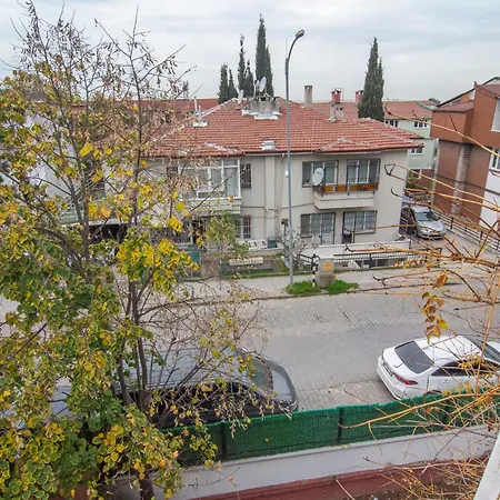 Apartman Cozy 1br & Sofabed With Two Inviting Balconies *