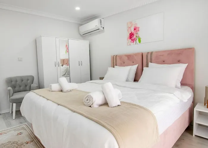 Cozy 1br & Sofabed With Two Inviting Balconies 公寓