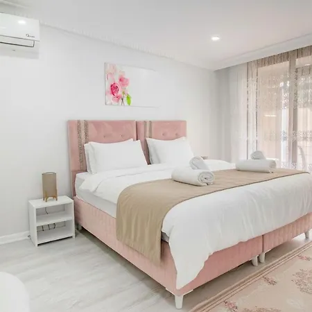 Cozy 1br & Sofabed With Two Inviting Balconies * Büyükçekmece