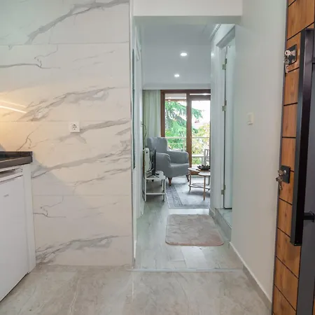 Cozy 1br & Sofabed With Two Inviting Balconies * Istanbul