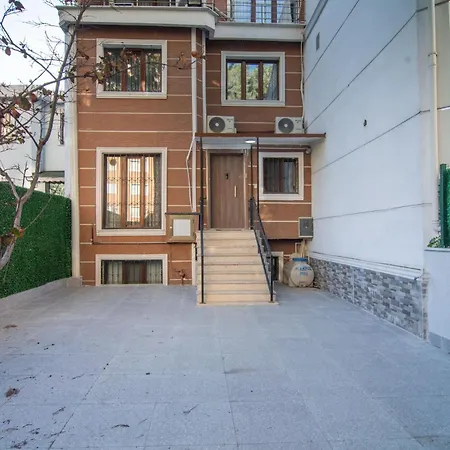 Cozy 1br & Sofabed With Two Inviting Balconies Διαμέρισμα *