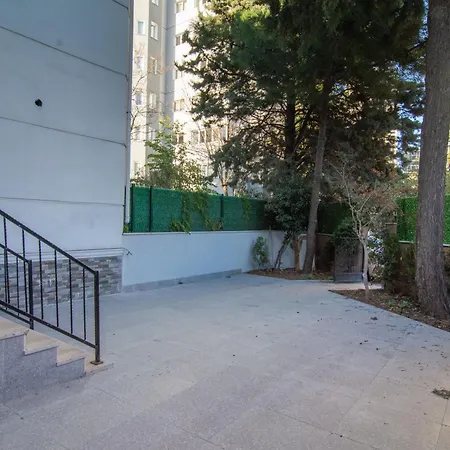 Cozy 1br & Sofabed With Two Inviting Balconies Istanbul
