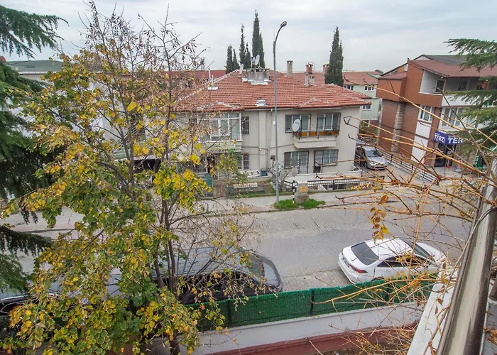 Apartment Cozy 1br & Sofabed With Two Inviting Balconies *