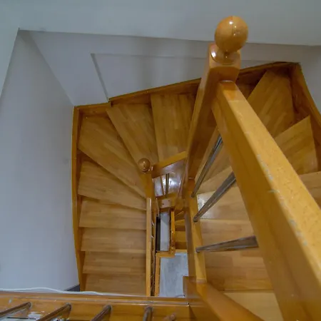 Cozy 1br & Sofabed With Two Inviting Balconies Istambul